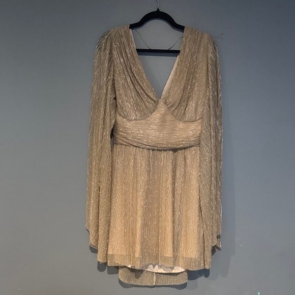 Elegant Long Sleeve Metallic Dress - Picture 2 of 13